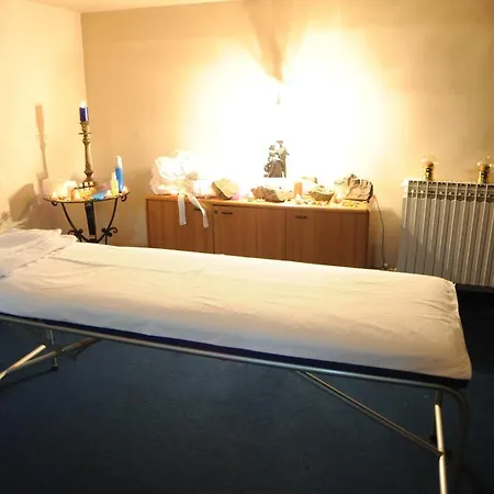 Aleja Aa Hotel